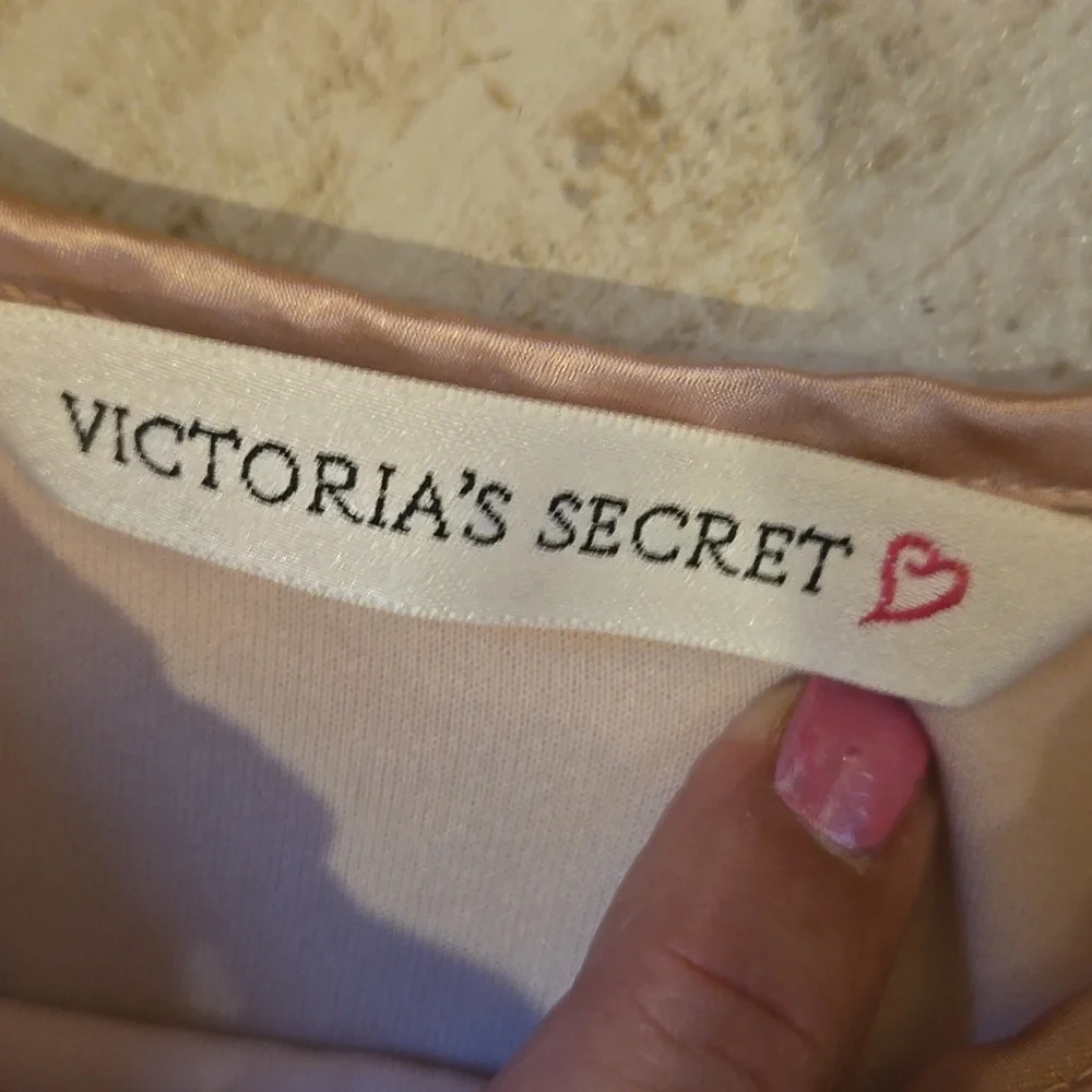 Victoria's Secret Elegant Blush Crushed Velvet/Silky Bottoms Set - Picture 7 of 9